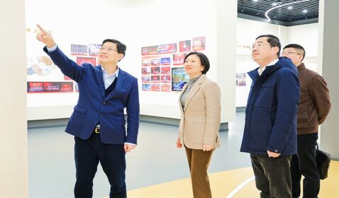 西湖區(qū)區(qū)長(zhǎng)周揚(yáng)一行來校調(diào) ...